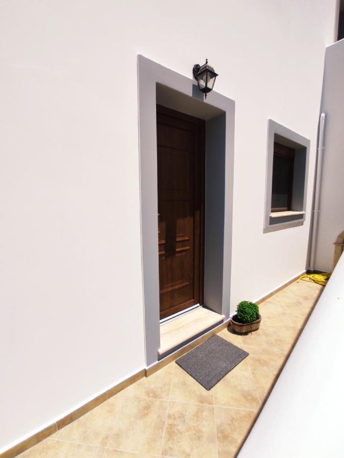 Via Ferrata House Apartamento Myrties Exterior foto